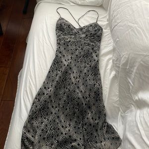 White house black market midi dress size 4